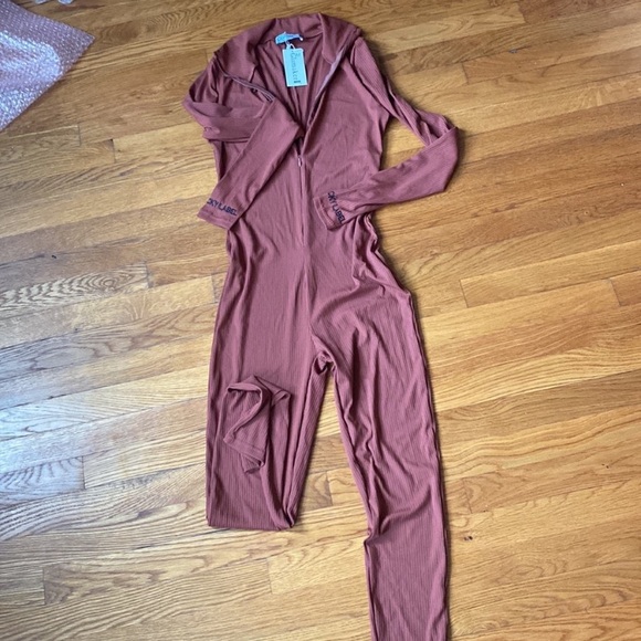 4 for $60Jumpsuit for every occasion - Picture 3 of 7